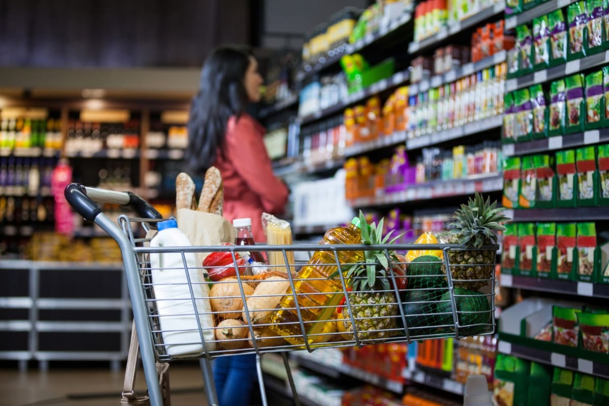 Líder de la industria peruana busca insertarse en el país luego de comprar cadena minorista.