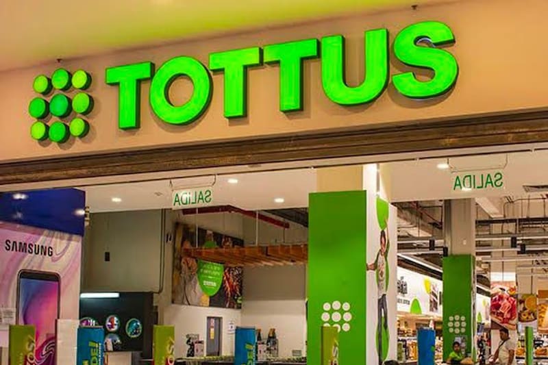 Para asegurar el descanso de sus trabajadores y trabajadoras, Tottus adelantará su horario de cierre este domingo a nivel nacional.