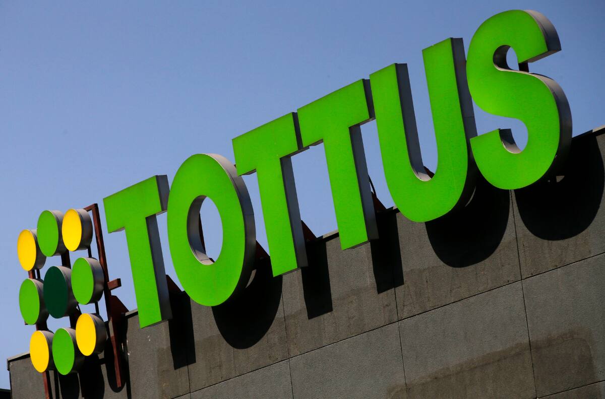 Sernac ofició a supermercado Tottus por incidente que dejó a dos menores heridos