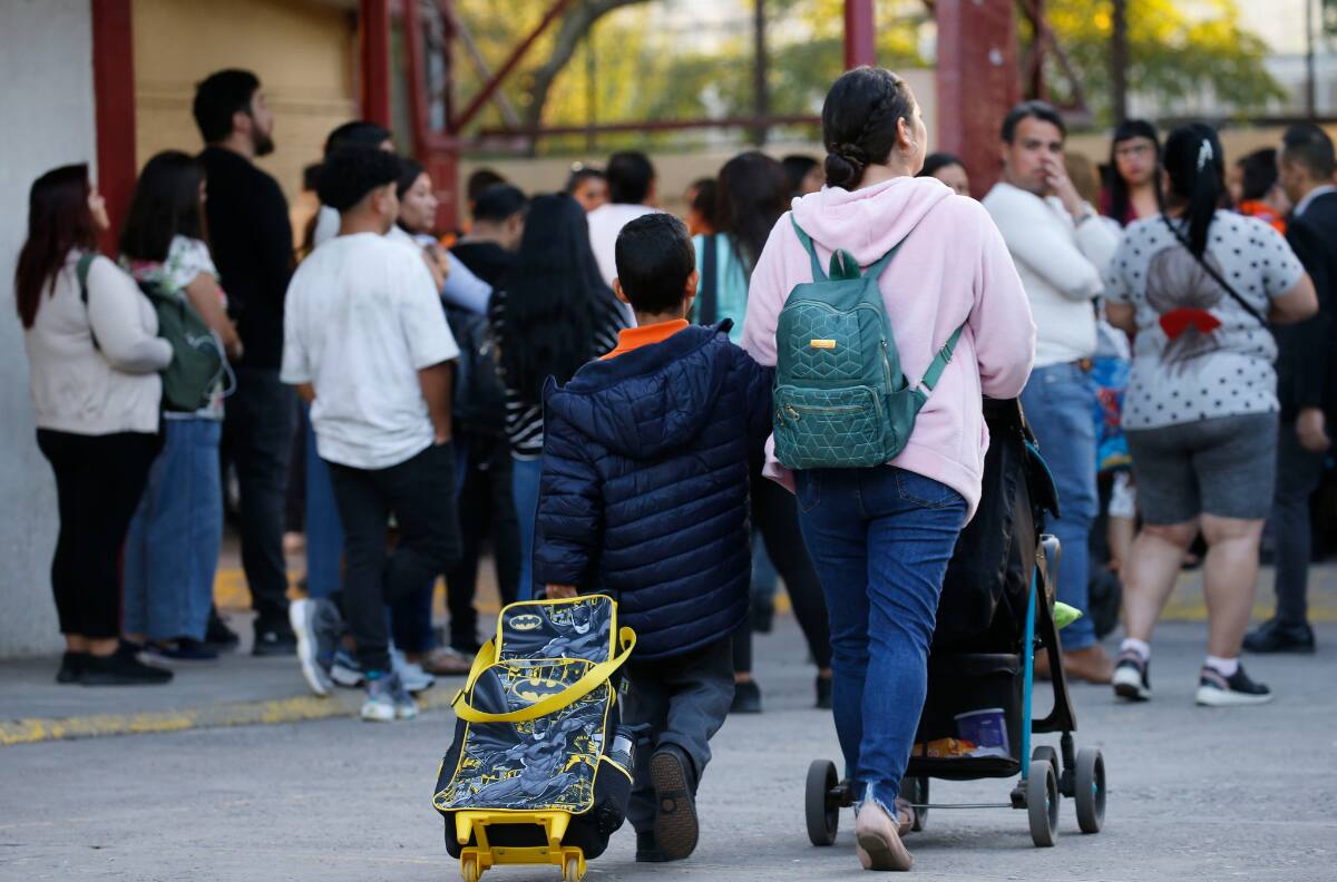 Suspenden clases en más de 40 establecimientos de Arica y Parinacota por emergencia sanitaria