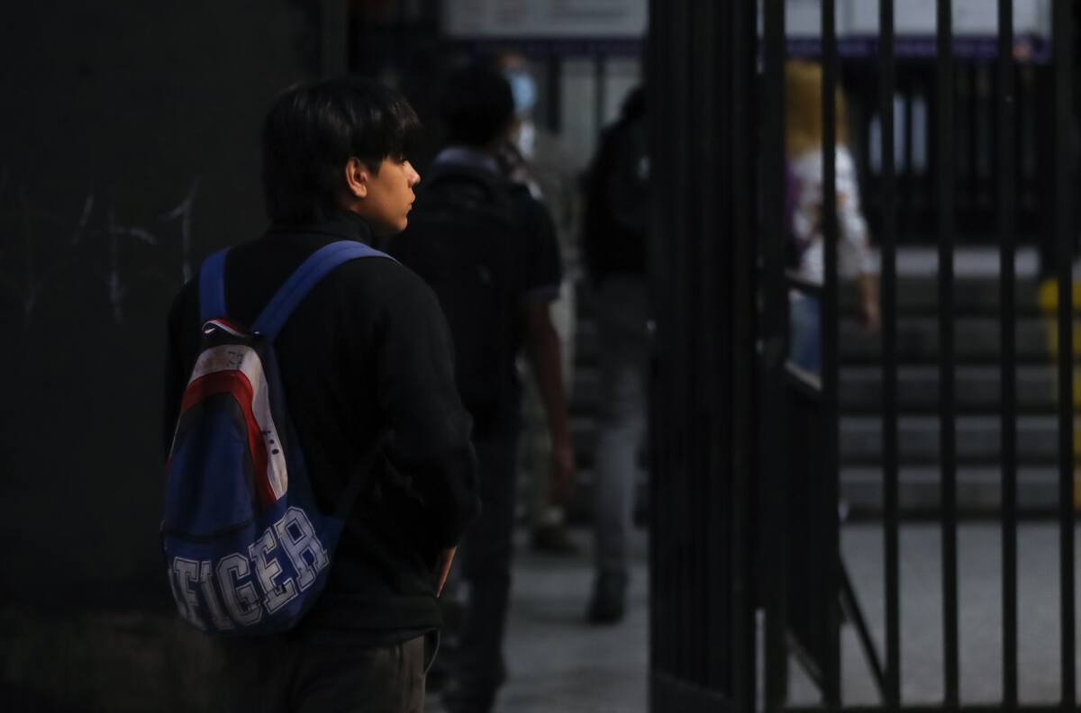 Suspensión de clases por sistema frontal: Regiones y listado completo de los 297 colegios afectados