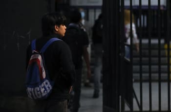 Suspensión de clases por sistema frontal: Regiones y listado completo de los 297 colegios afectados