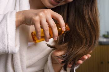 Sustituye el acondicionador con este aceite para tener cabello más suave