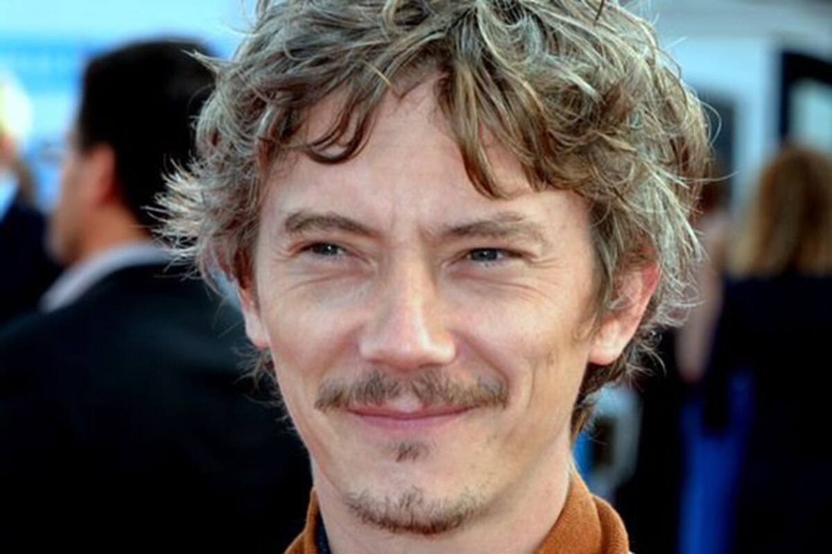 Swann Arlaud es parte del elenco.