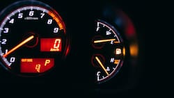 No es lo que pensabas: Esto significa la letra E en el medidor de bencina de tu auto