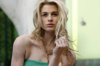 “Yo sí tengo la necesidad”: Tanza Varela muestra su avanzado embarazo y da sus razones para seguir trabajando su cuerpo