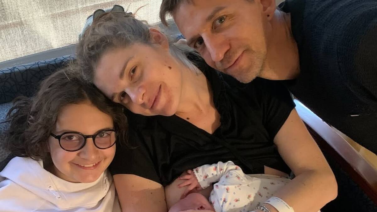 “No es tan dulce y simple como está pintado”: Tanza Varela revela lo complejo que fue el parto de su hija Roma