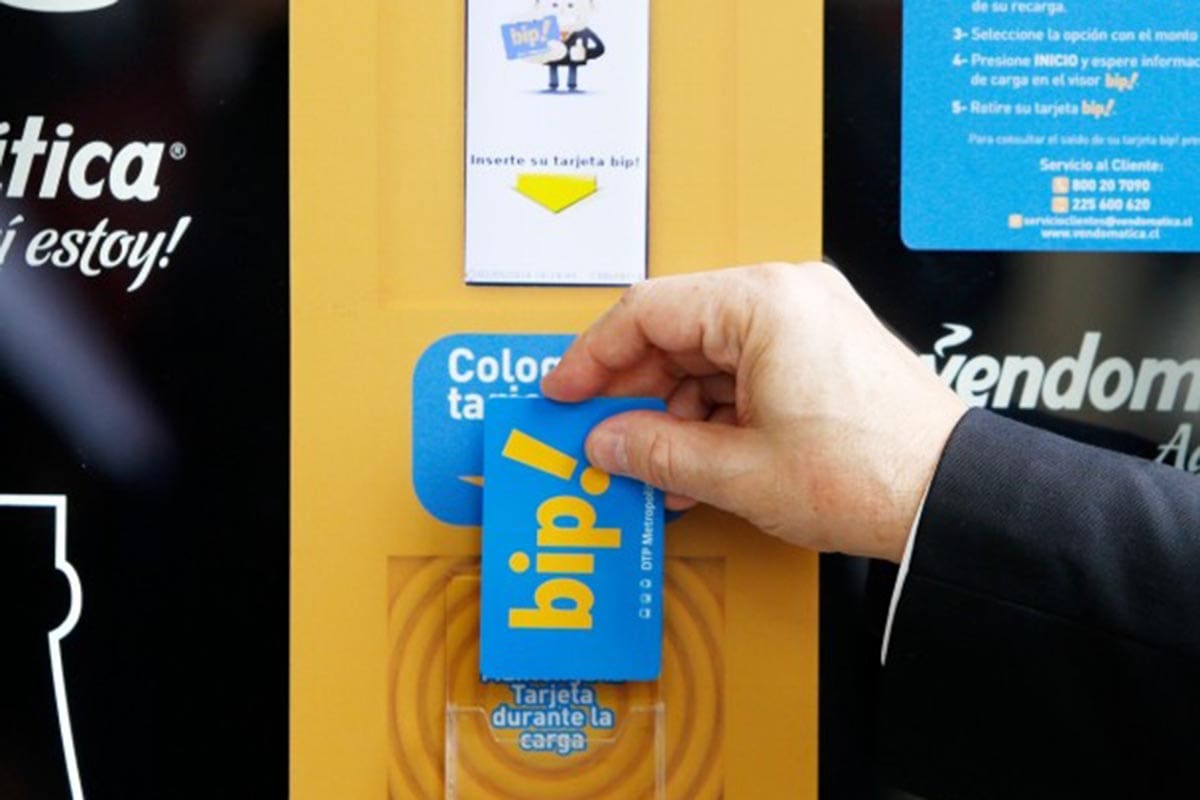 La Tarjeta Bip! es elemental para moverte en la RM en transporte público. Créditos: ATON.