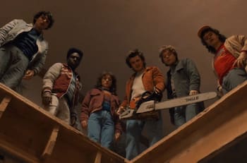 Ya está a la venta la última Tarjeta Bip! del año inspirada en Stranger Things: Revisa en cuáles estaciones la puedes comprar