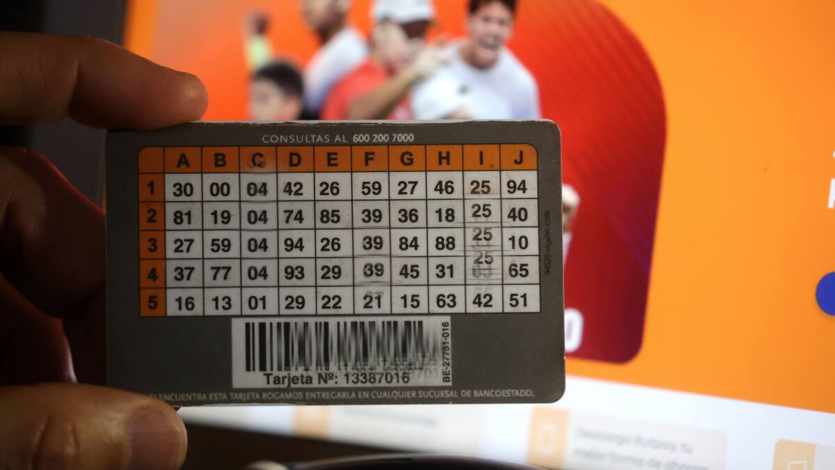 CMF decide posponer eliminación de la tarjeta de coordenadas por un año tras críticas de expertos