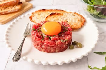 Receta de tártaro de carne molida: Es ideal para días calurosos y para sorprender en la cena de Año Nuevo