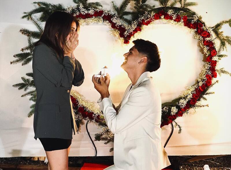 La influencer dio el sí el 16 de noviembre en una romántica cita.