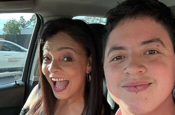 Cameron habla del especial apoyo de su madre, Tatiana Merino, en su transición de género