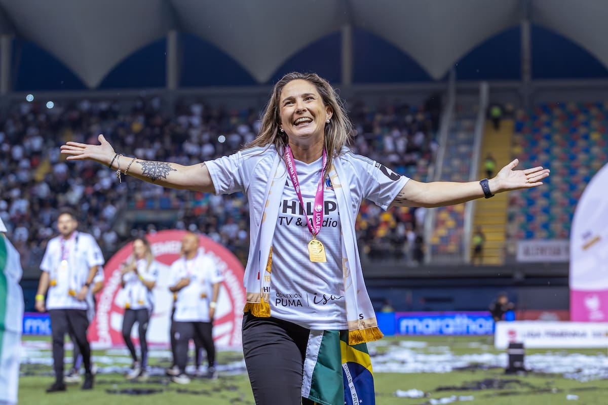 La brasileña renovó en Colo Colo Femenino. Foto: Felipe Escobedo / En Cancha.