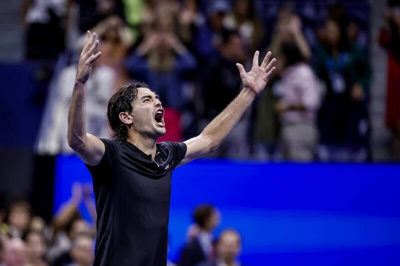 venció en 5 sets a Frances Tiafoe para avanzar a la final del US Open. (Foto: EFE)