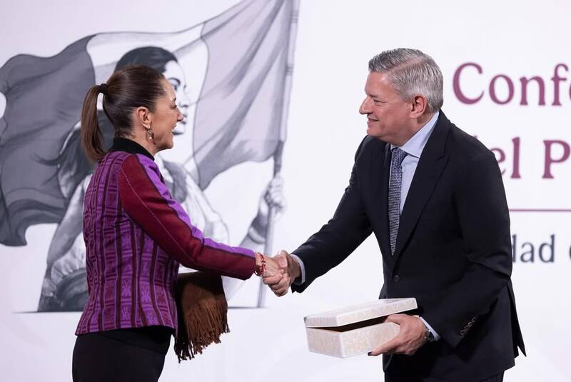 El director anunció que desarrollará unas 20 producciones por año en territorio mexicano. Créditos: Instagram.