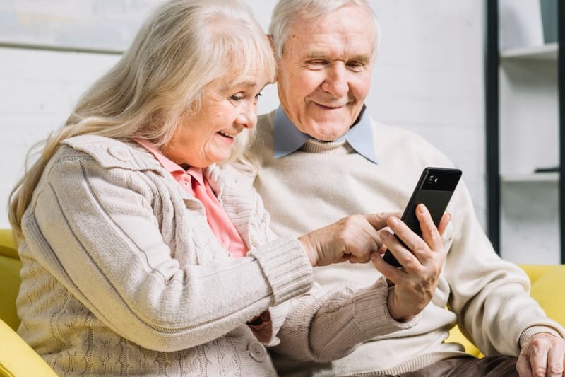 Personas de la tercera edad también podrán acceder a beneficios exclusivos en Movistar.