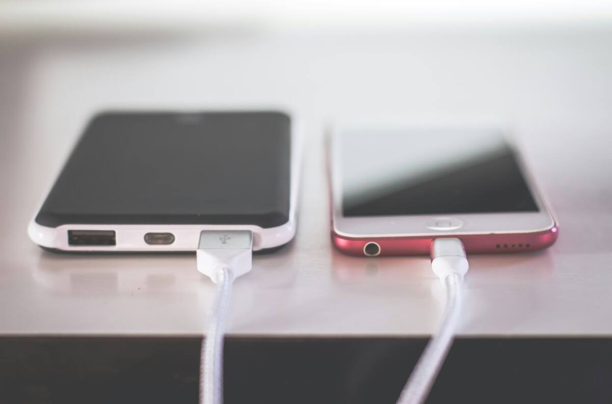 ¿Será tu cable o el teléfono? Así puedes descubrir por qué se demora tanto en cargar la batería de tu celular