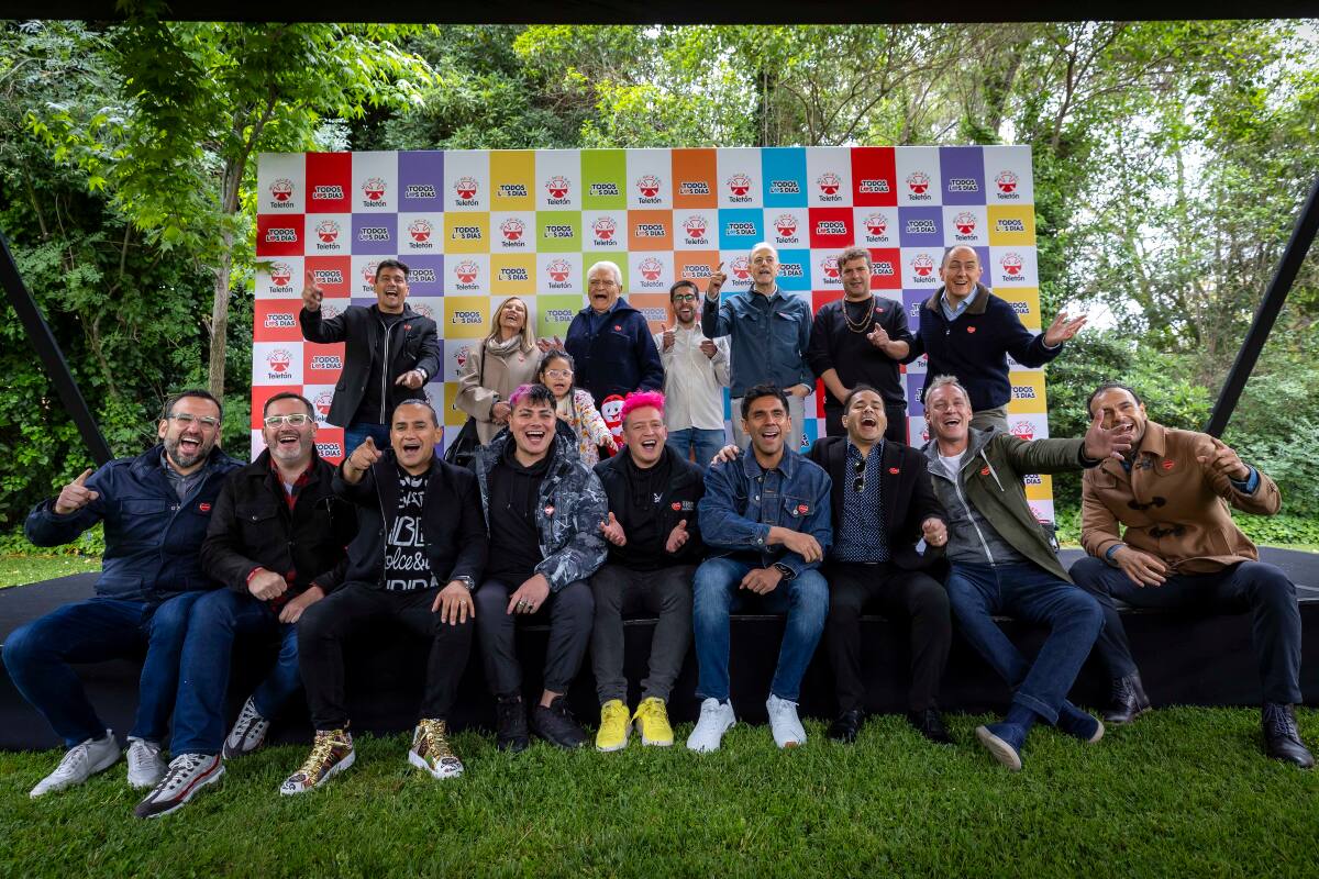 Almuerzo de agradecimiento por la Teletón 2023 con la ausencia de las animadoras