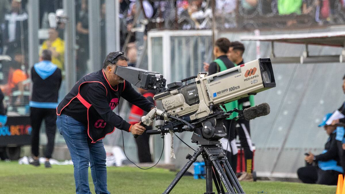 La Franja Electoral mete en un tremendo lío a la transmisión por TV de la gran final del Mundial Sub 20