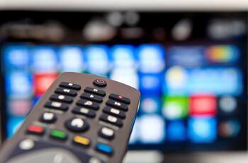 Abcdin tiene estos 10 televisores con más de un 50% de descuento