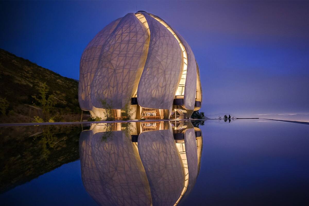 Arquitectura impresionante y jardines que invitan a la tranquilidad.