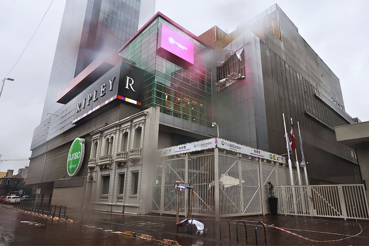 Los fuertes vientos han provocado grandes estragos en la capital del Biobío. Foto: Aton.