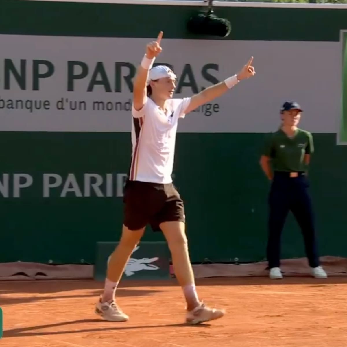 VIDEO | El espectacular punto del peruano Ignacio Buse en su debut en Roland Garros ante Rublev