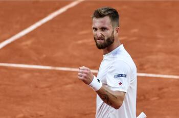 Corentin Moutet, el nuevo chico malo del tenis mundial y persona non grata en Chile