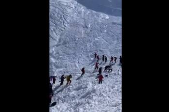 VIDEO | Avalancha provoca operativo por posibles personas atrapadas en las Termas de Chillán