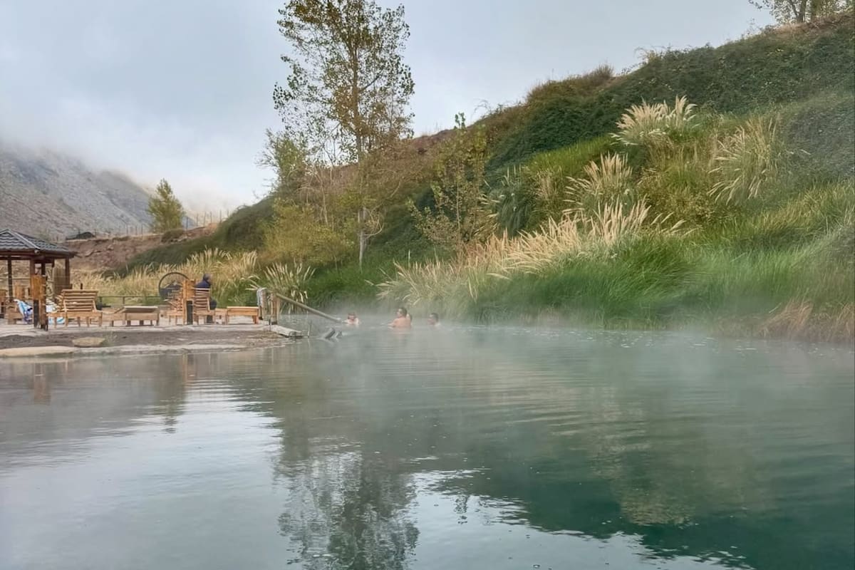 Son ideales para visitar durante el invierno. Foto: Instagram Termas El Flaco.