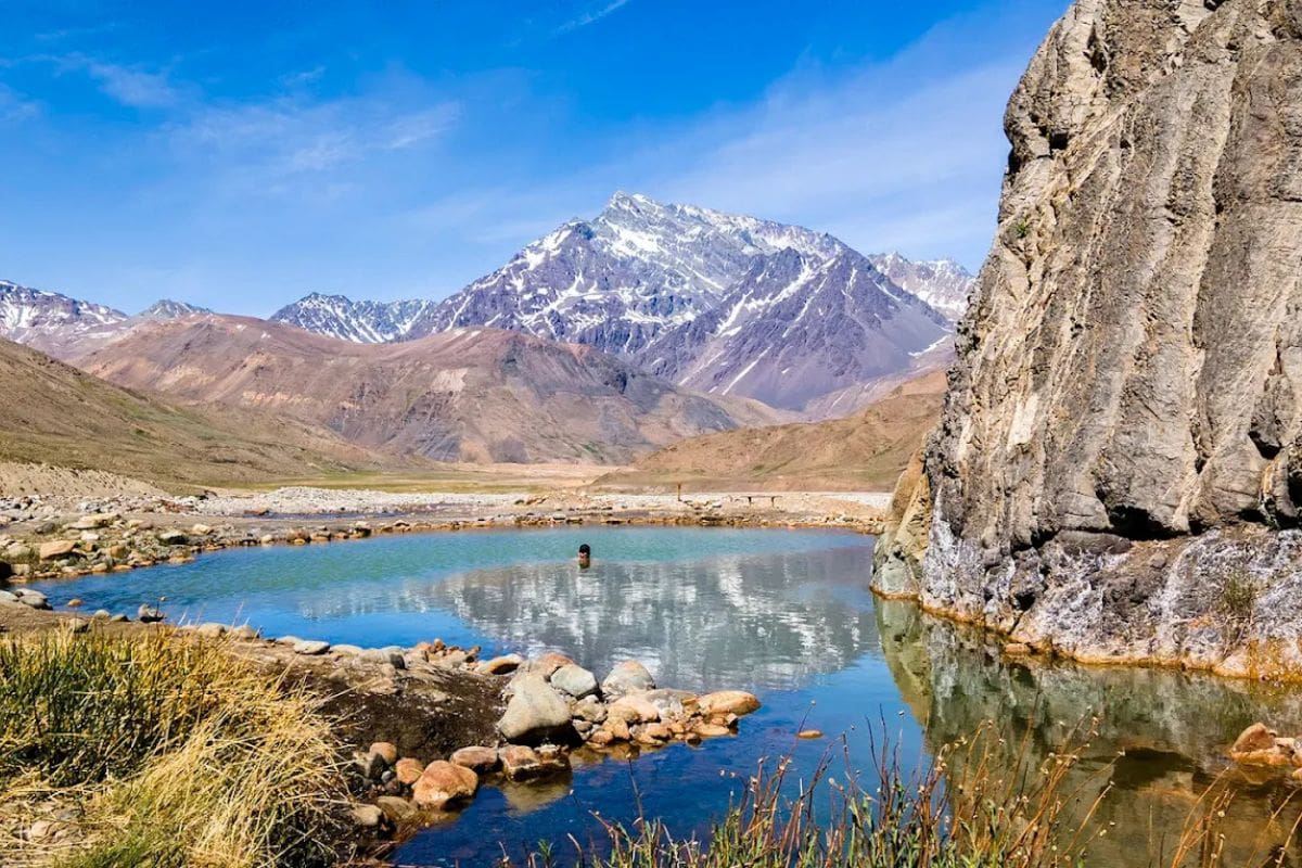 Estos increíbles pozones de agua templada están a tres horas del centro de Santiago.
Créditos: Cajón del Maipo Chile.