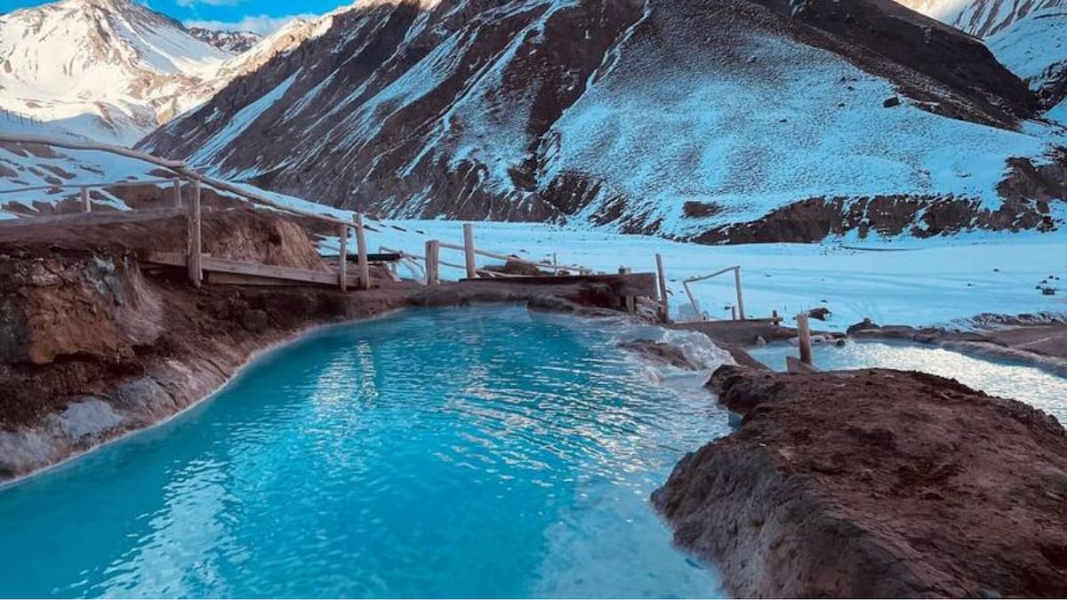 El paraíso de aguas calientes que pocos conocen: Estas termas son el refugio ideal para desconectarse del estrés de Santiago