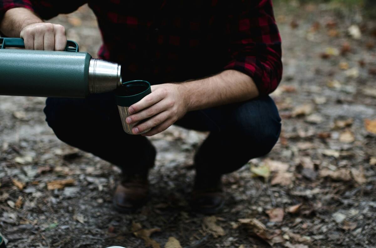 Empresa multinacional con amplia presencia en Chile retira del mercado millones de termos por serio riesgo de quemaduras