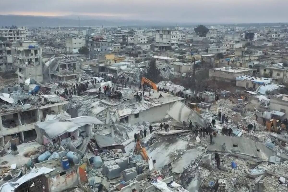 Turquía y Siria superan las 25.000 víctimas fallecidas, se buscan los últimos supervivientes.