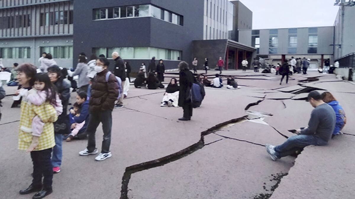 Primeros registros del terremoto 7,6 grados de Japón.