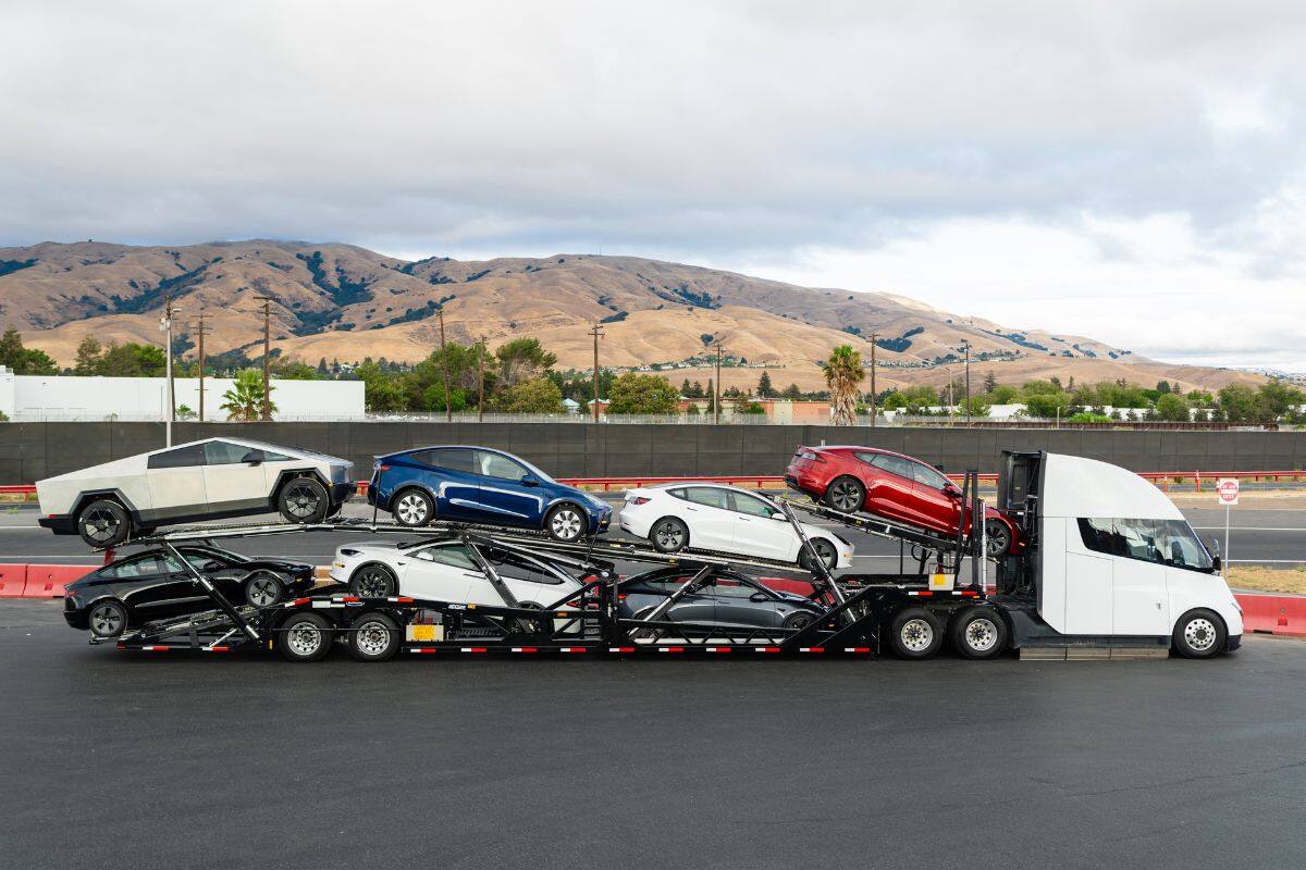 Tesla nuevamente con temas controversiales, según agencia AP