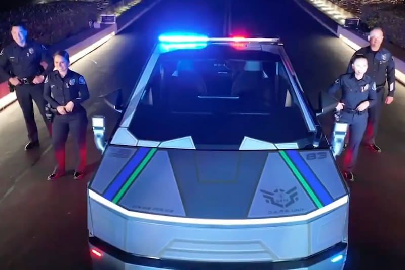 La Tesla Cybertruck de la policía de Irvine /  Crédito: up.fit.com