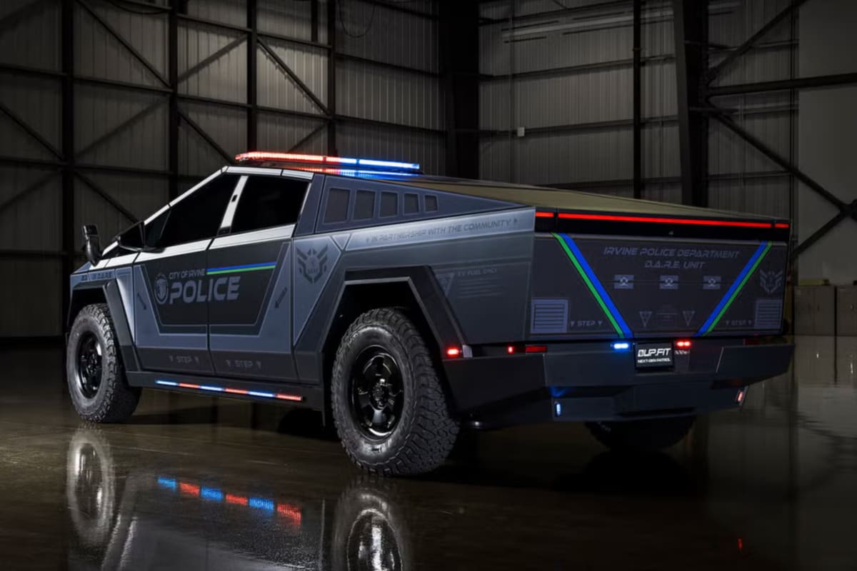 La primera Tesla Cybertruck para la policía está en Irvine, California