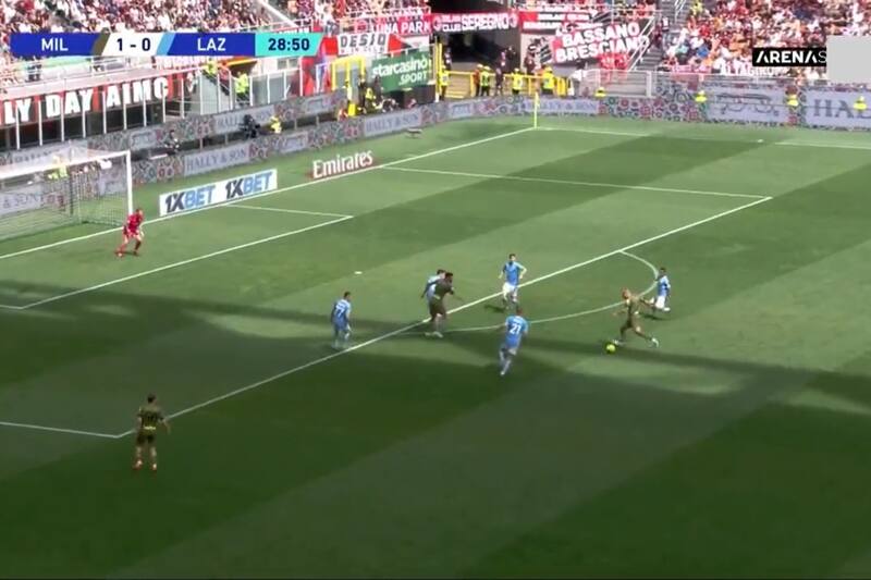 Theo Hernández fue figura ente la Lazio.