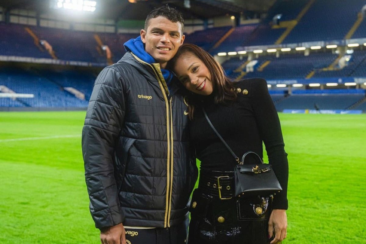 Thiago Silva junto a su esposa Belle Silva en Stamford Bridge.