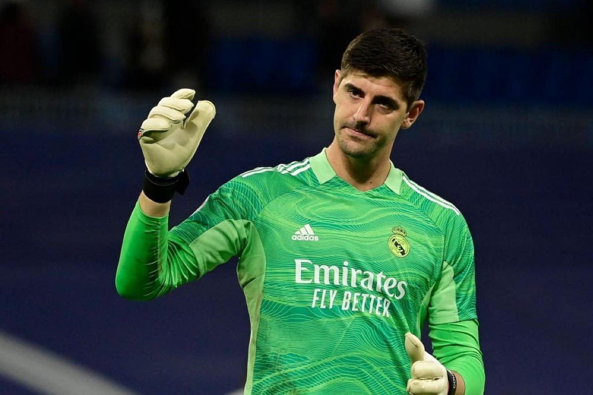 Thibaut Courtois se volvió a lesionar en España