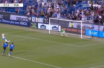 Thomas Gillier brilla en su debut con Montreal al atajar este penal en la Leagues Cup