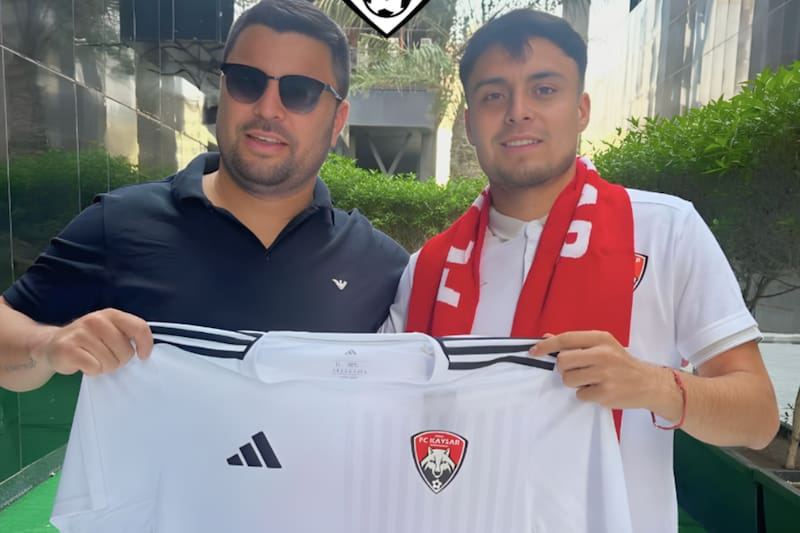 El delantero en Kazajistán.