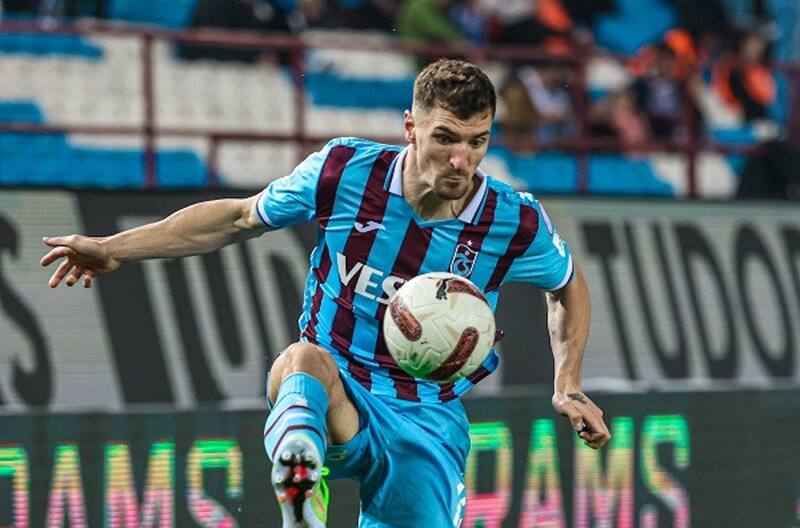 Thomas Meunier es la máxima estrella del Trabzonspor y podría ser compañero de Alexis Sánchez.