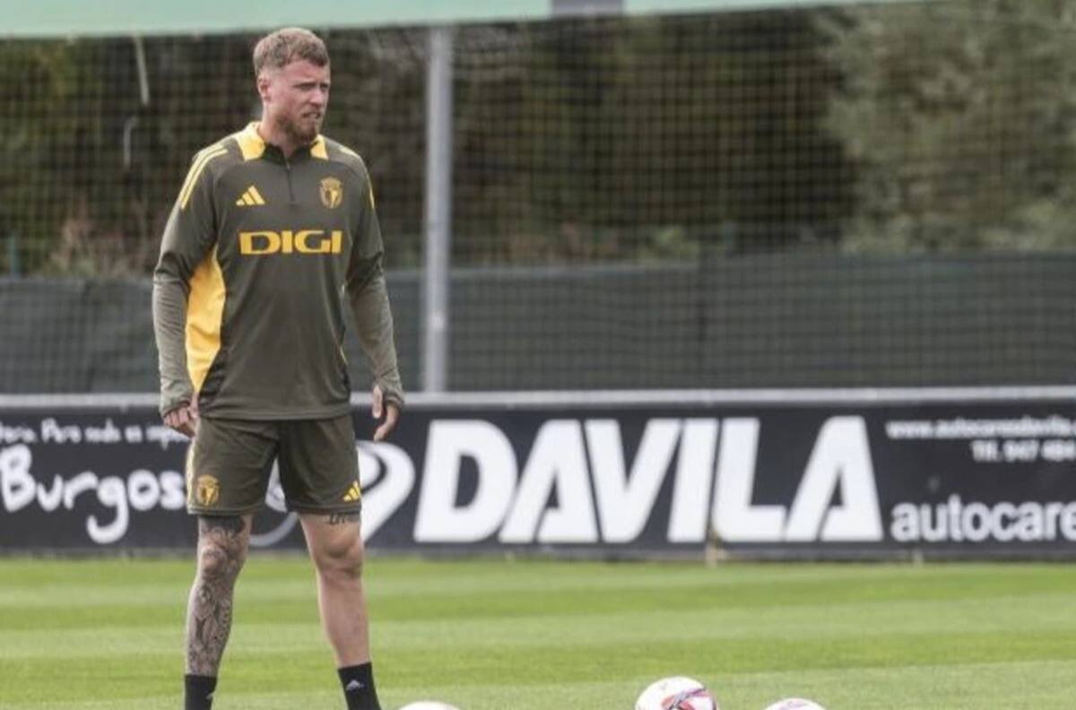 ¿Vuelve al fútbol chileno? La compleja situación de Thomas Rodríguez en Burgos