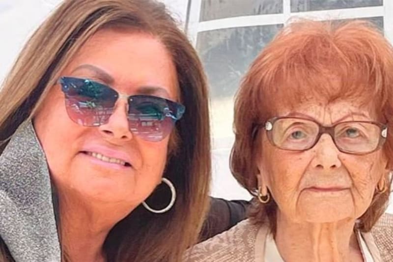 sufre la muerte de su madre
