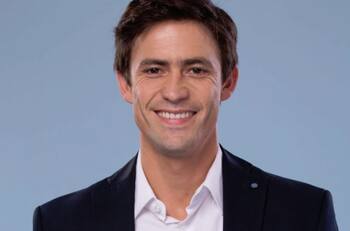 ¿Qué fue de Tiago Correa? Está radicado en México y pololea con actriz estrella de Netflix