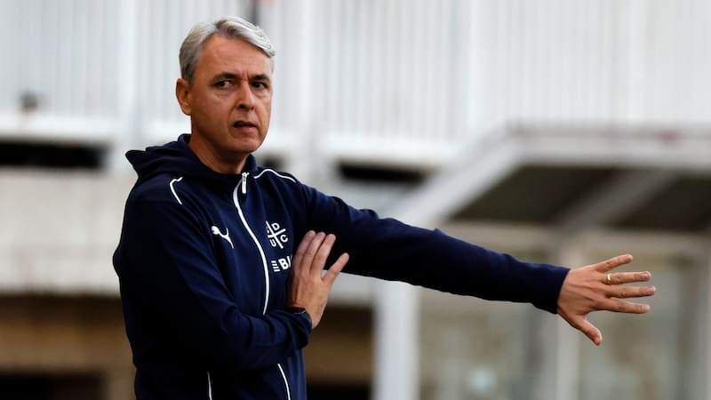 ¡Cambia todo! El gran problema que enfrentará Tiago Nunes en la UC con la lesión de Thomas Gillier