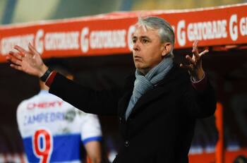 El jugador de la UC que colmó la paciencia de Tiago Nunes: hubo consecuencias